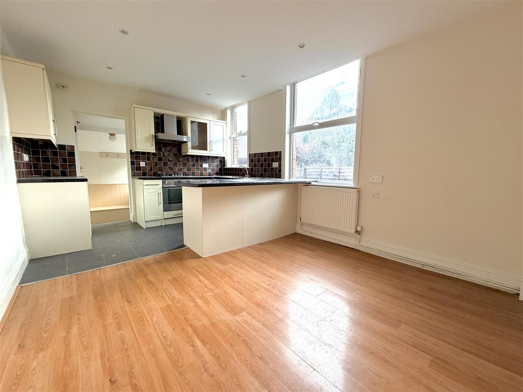 Property photo 3 of 29 Image 3