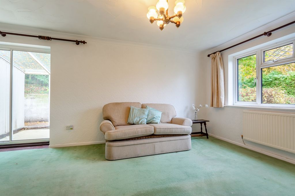 Property photo 3 of 20