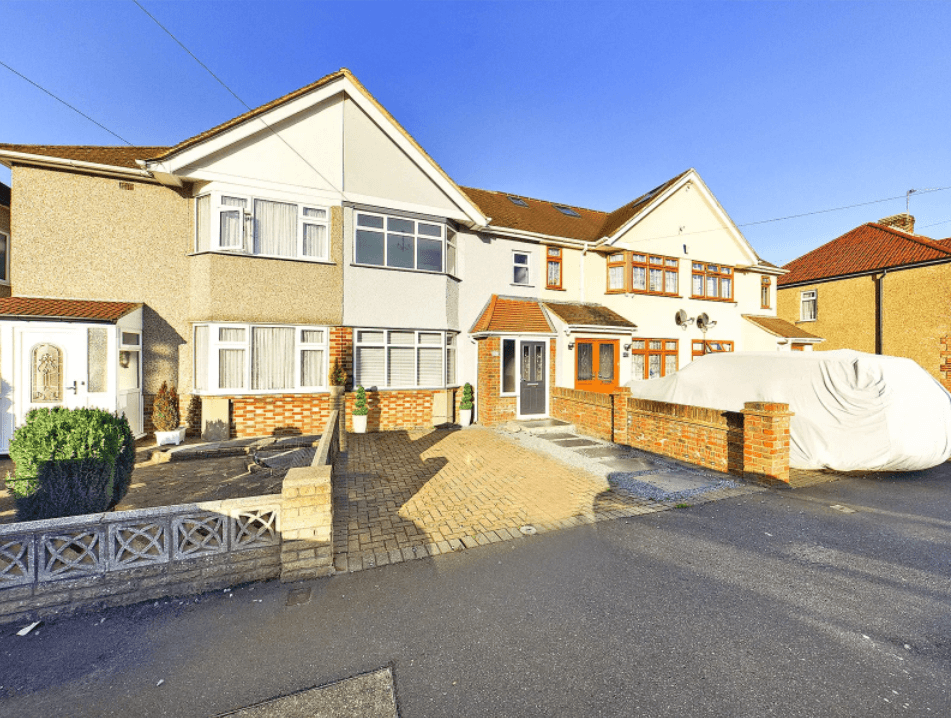 Property photo 1 of 8 3 Bed Terraced House To Rent