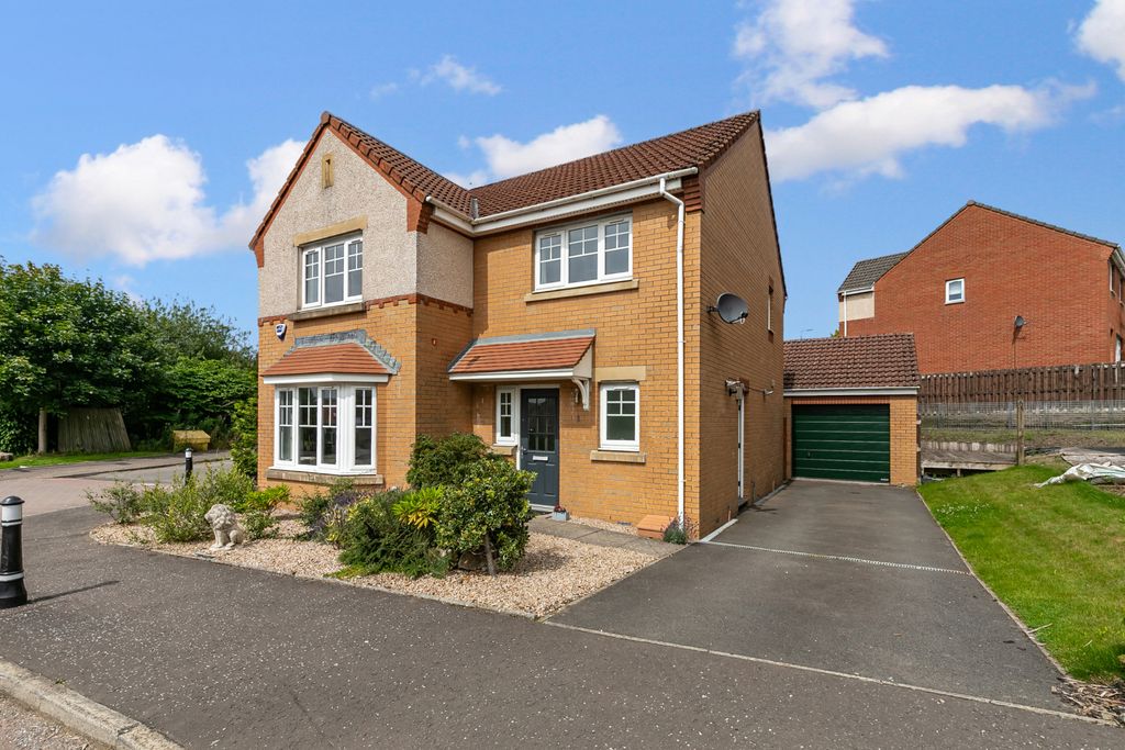 Property photo 1 of 47 Picture No. 05