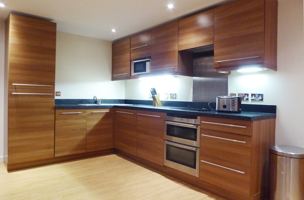 Property photo 2 of 5 Kitchen