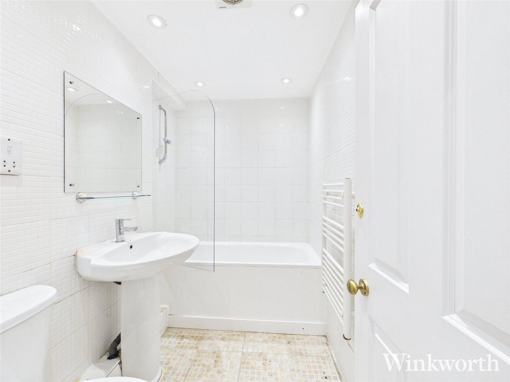 Property photo 3 of 7 Picture No. 05