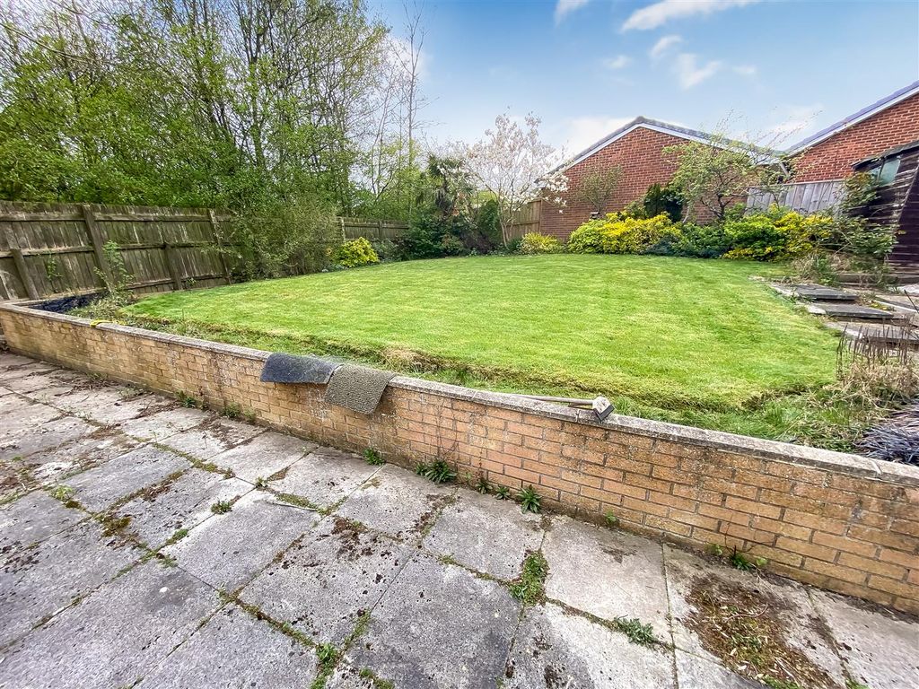 Property photo 2 of 12 Rear Garden