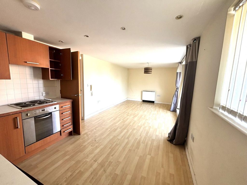 Property photo 3 of 6 Open Plan