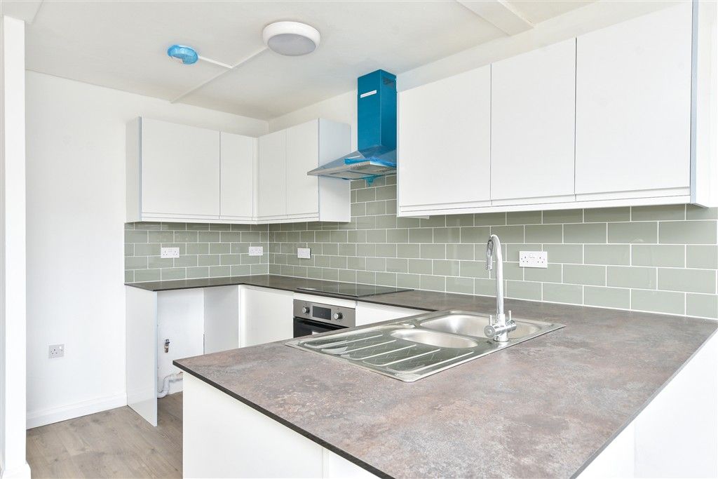 Property photo 3 of 12 Kitchen