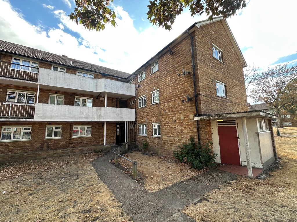 Property photo 1 of 11