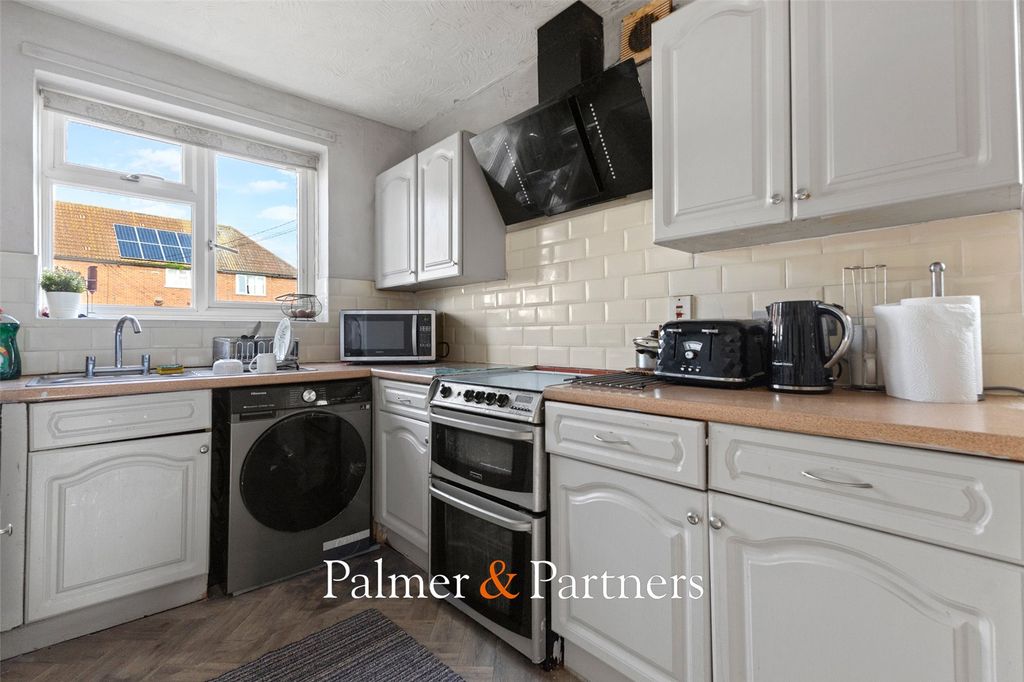 Property photo 2 of 15 Picture No. 09