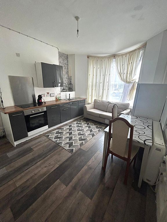 Property photo 1 of 1