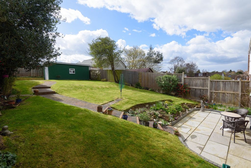 Property photo 2 of 18 5006395