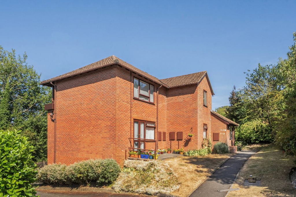 Property photo 1 of 20 External