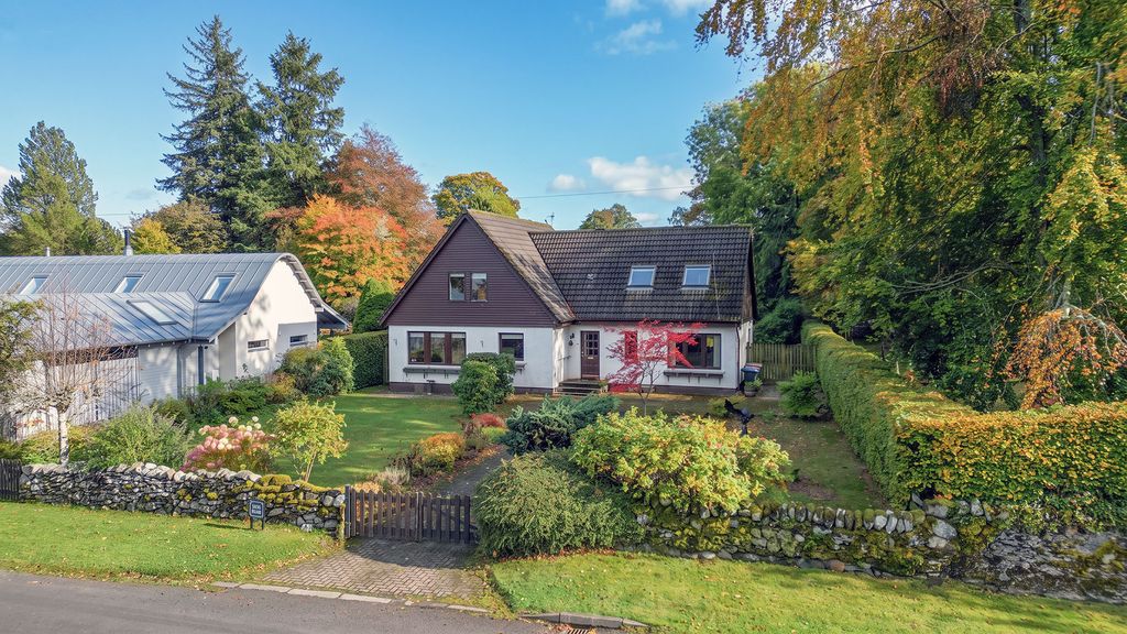 Property photo 1 of 35
