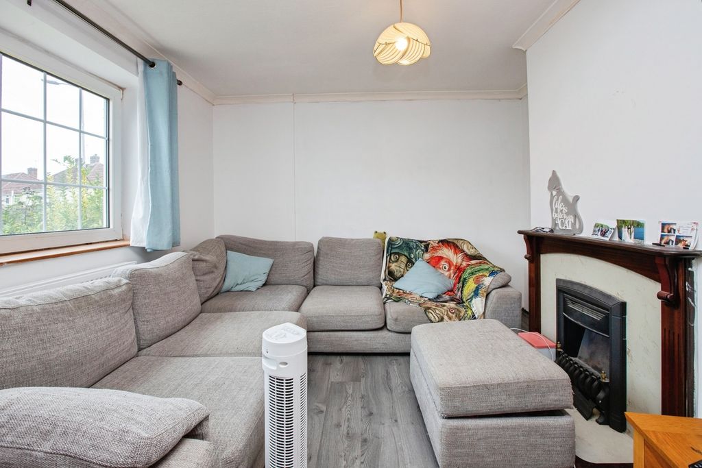 Property photo 2 of 13 Pbox-Img.Jpg