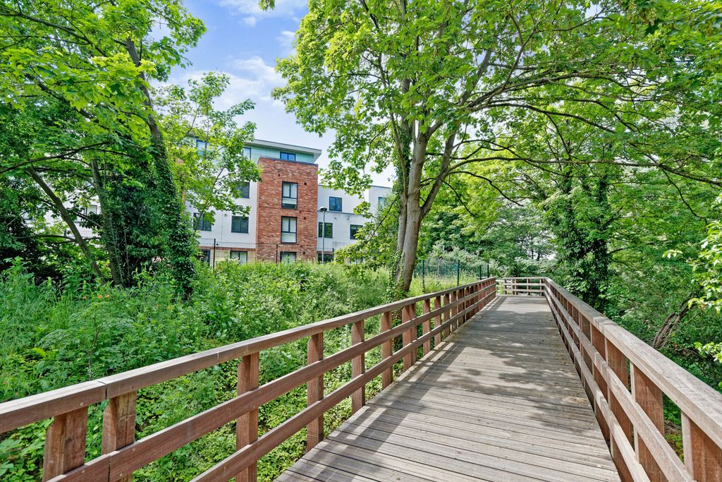 Property photo 1 of 15 Photography