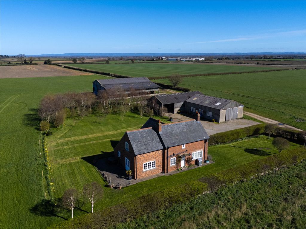 Property photo 1 of 18 Aerial