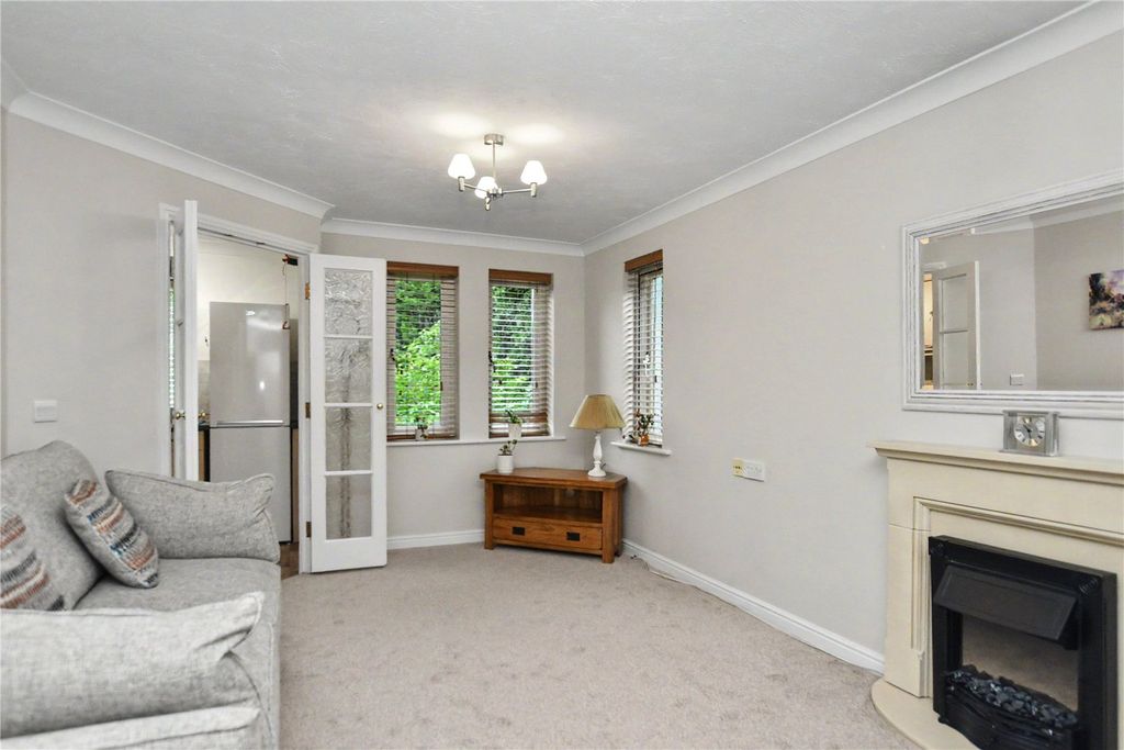 Property photo 3 of 11 Picture No. 35