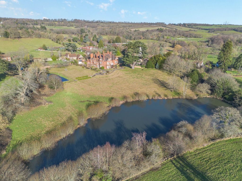 Property photo 3 of 15 Eastbury Manor