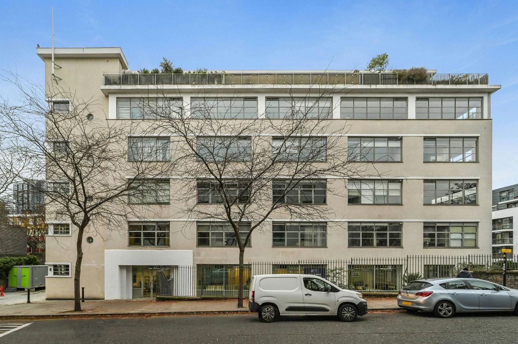 Property photo 2 of 7 Pt-Bc-135Shepherdesswalk-26.Jpg