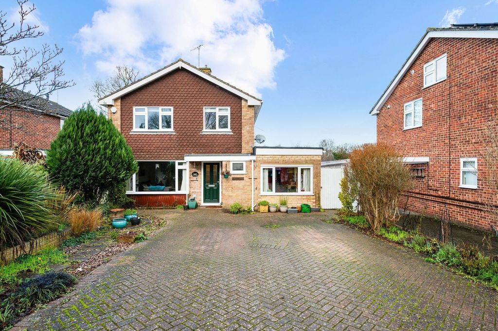 Property photo 2 of 17