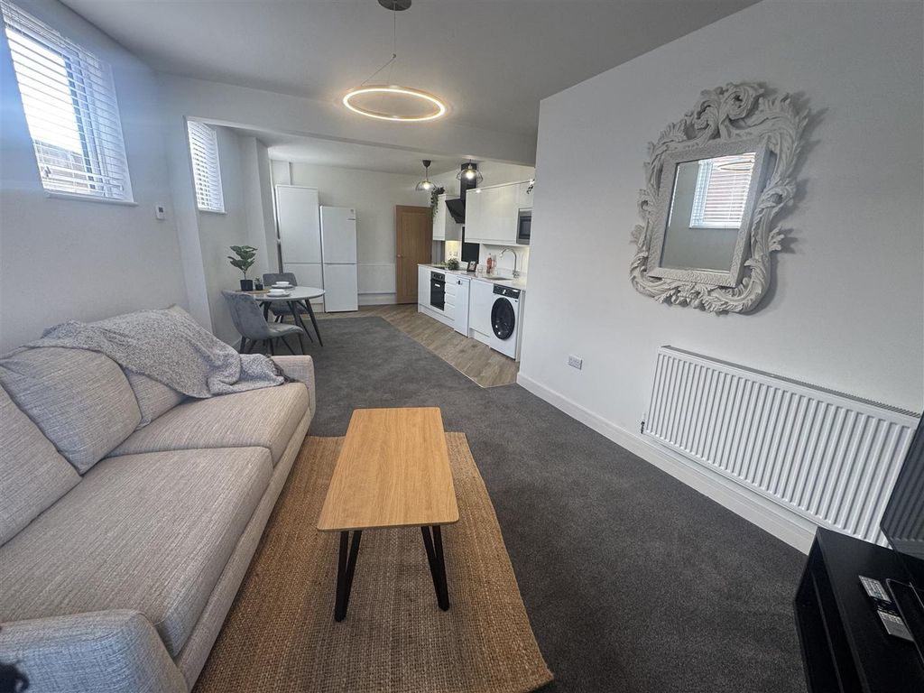 Property photo 3 of 11 Img_0820.Jpeg