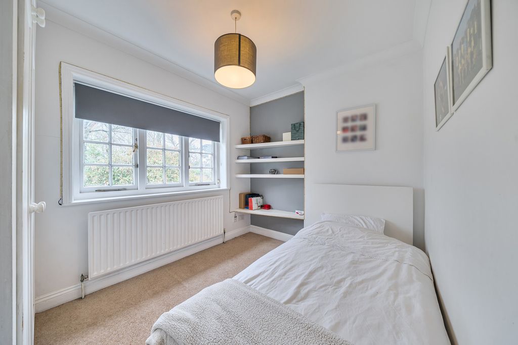 Property photo 3 of 25 1411077-20-698F2B...