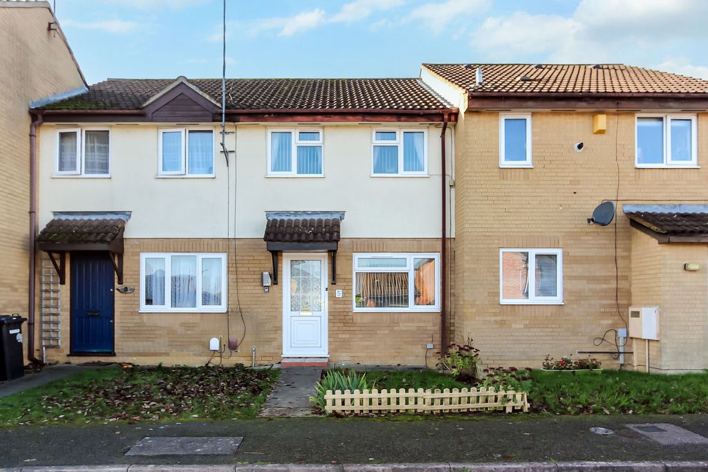 Property photo 1 of 11 Front