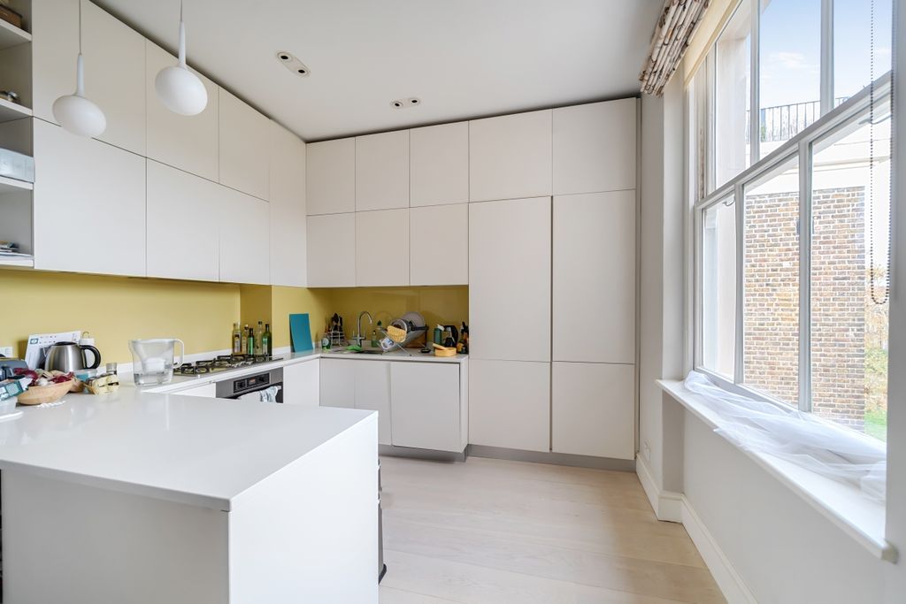 Property photo 2 of 12 1377131-11-691469...