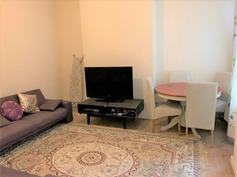 Property photo 2 of 6