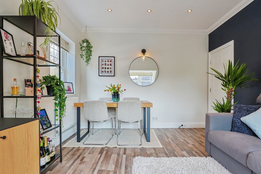 Property photo 3 of 13 Pbox-Img.Jpg