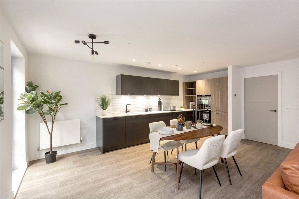 Property photo 3 of 24 Picture No. 15