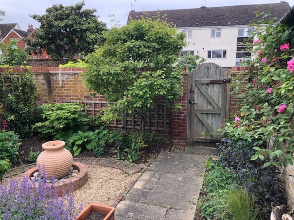 Property photo 3 of 35