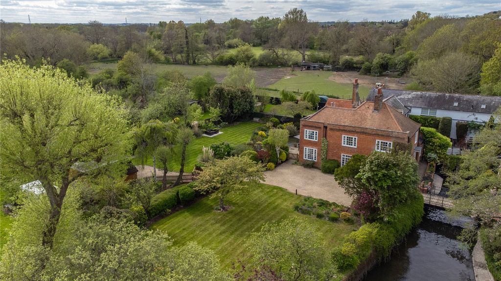 Property photo 1 of 28 Calcot Mill House
