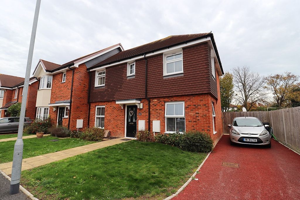 Property photo 1 of 17 Front View