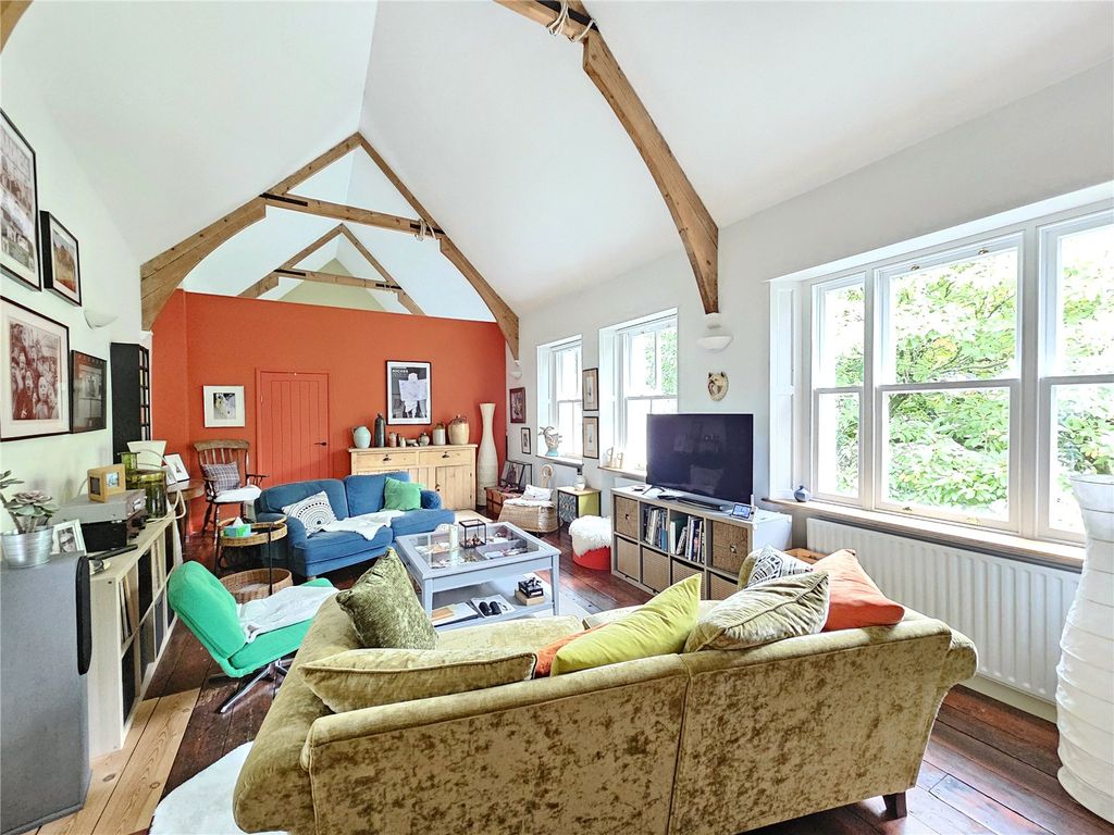 Property photo 2 of 41 Picture No. 03