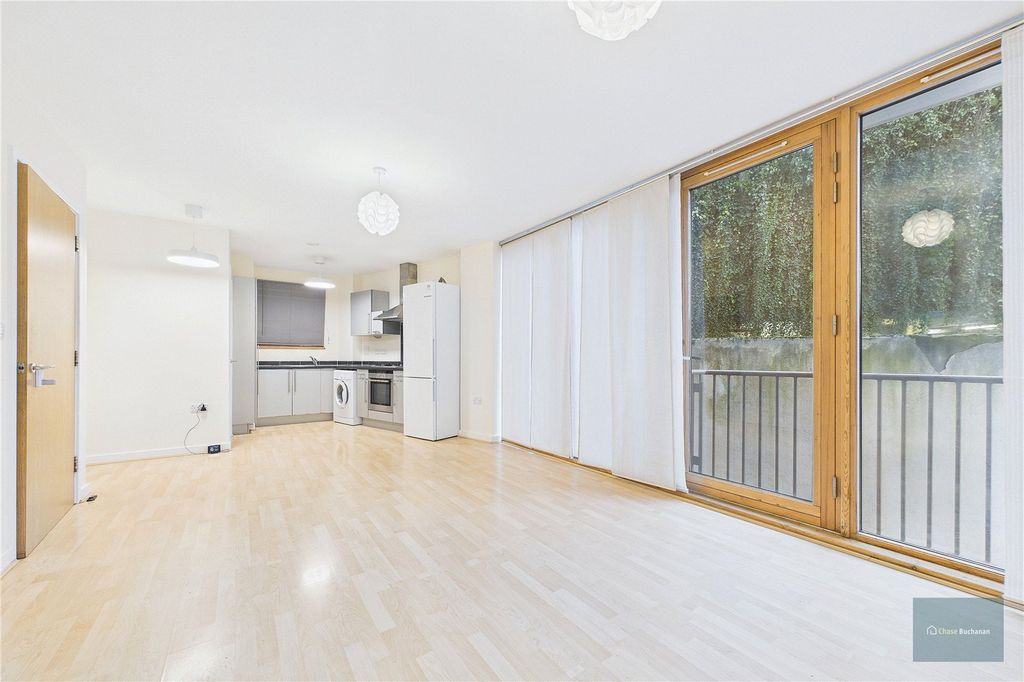 Property photo 2 of 10 Picture No. 08