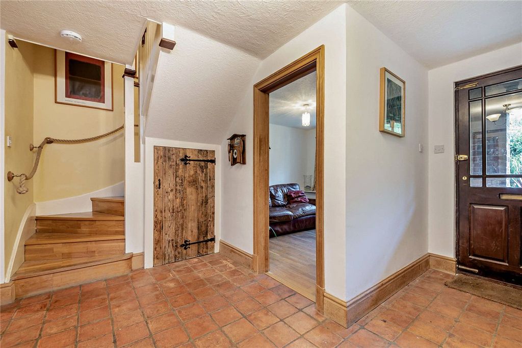 Property photo 2 of 24 Picture No. 18