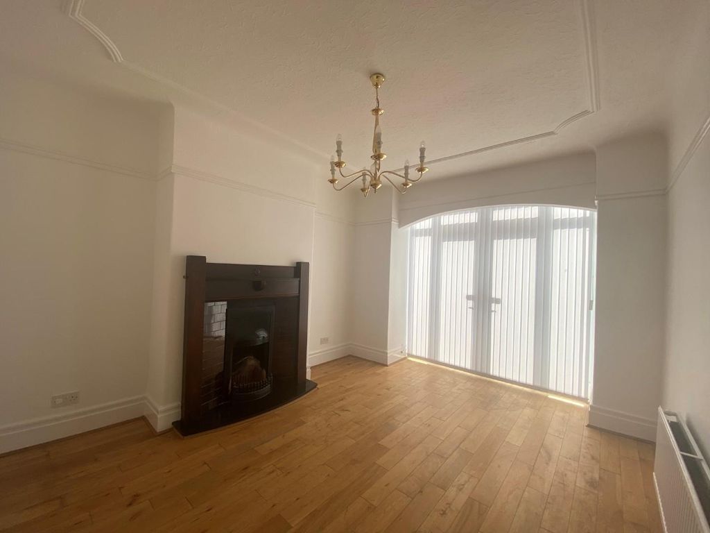 Property photo 3 of 14 4.Jpg
