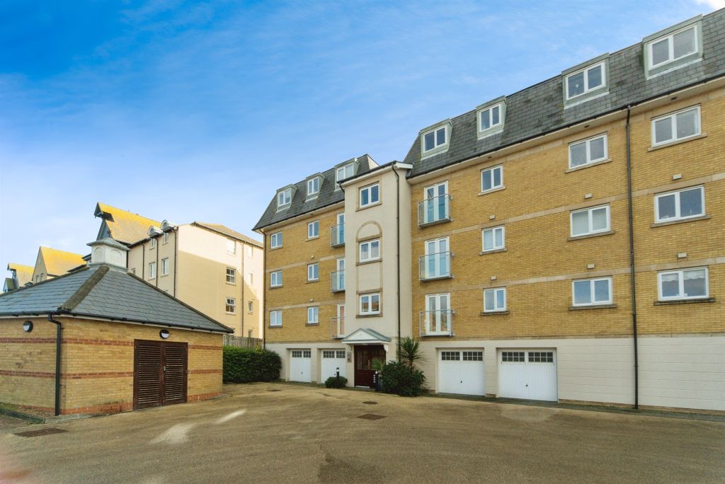 Property photo 3 of 22