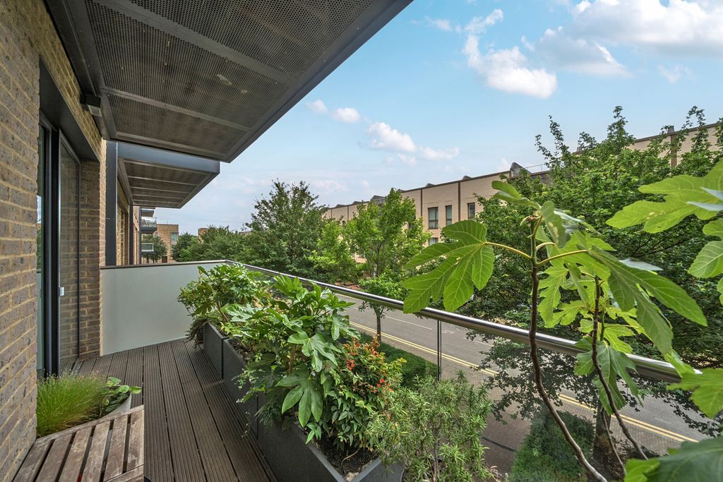 Property photo 3 of 20 1476719-8-6A2Bc5F...