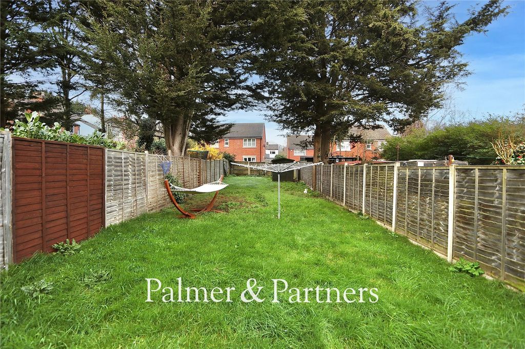 Property photo 3 of 20 Picture No. 01