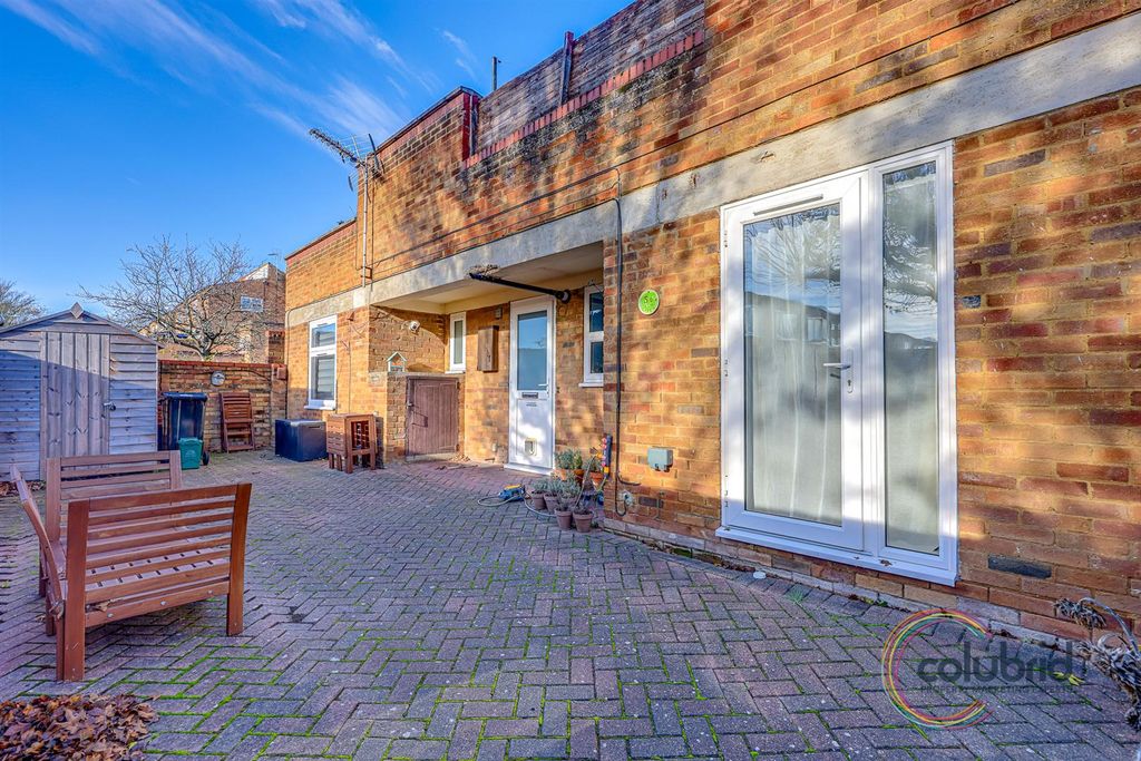 Property photo 1 of 11 0G1A7669-0G1A7673.Jpg