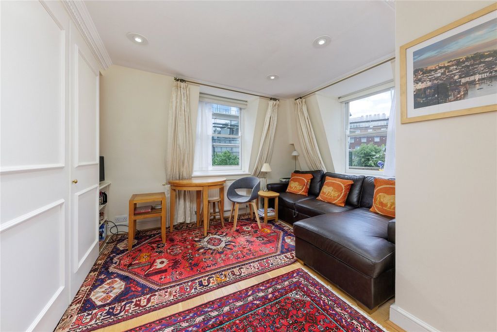 Property photo 1 of 8 Picture No. 05