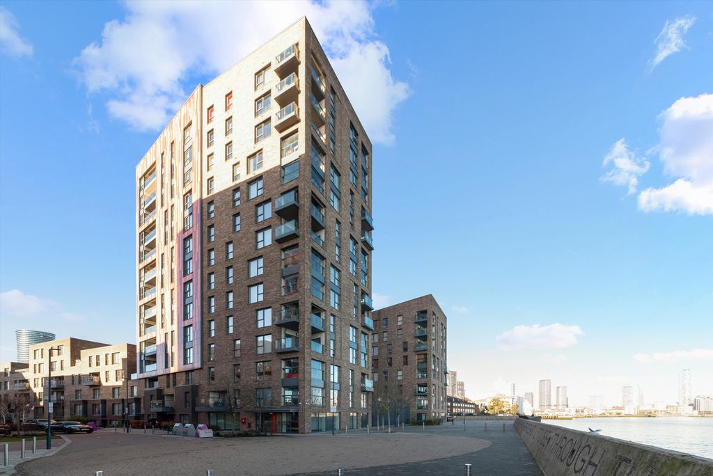 Property photo 3 of 14 Image