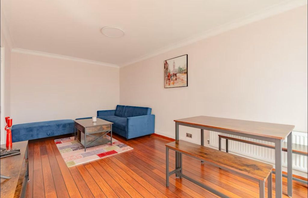 Property photo 2 of 15 Photo 9