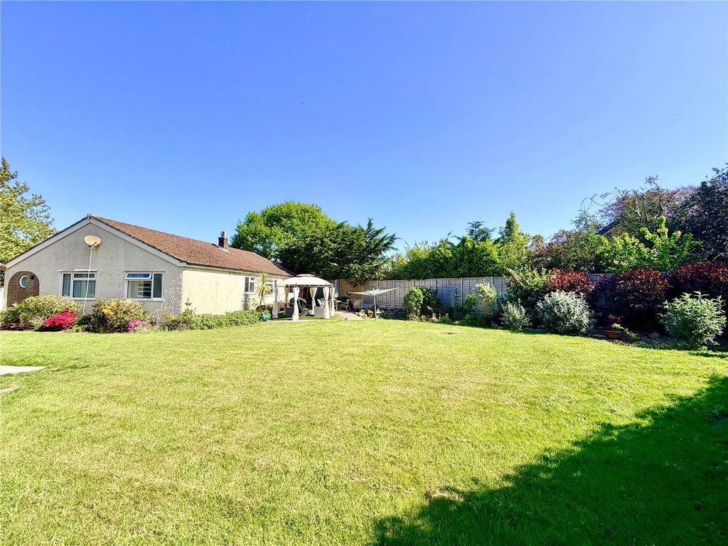 Property photo 2 of 17 Picture No. 05