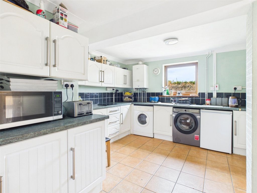 Property photo 3 of 23 Picture No. 04