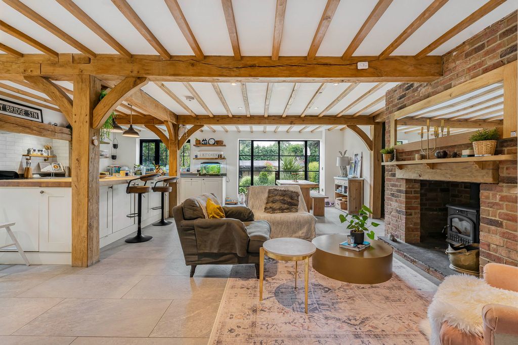 Property photo 3 of 30