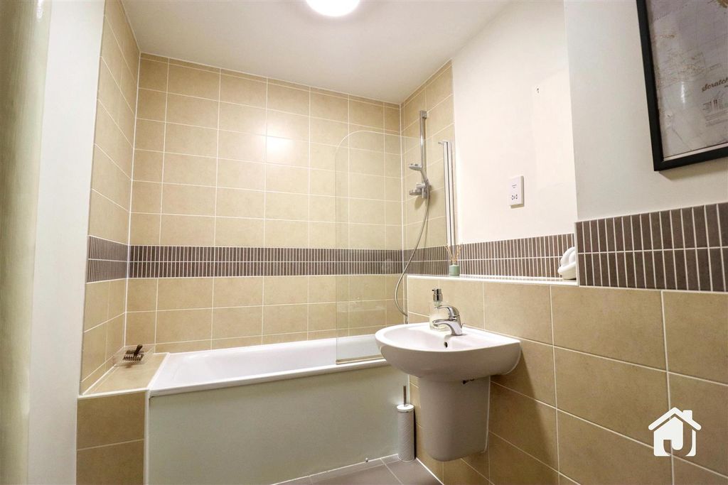 Additional image 11 of 2 bed flat for saleHooks Close, Anstey, Leicester LE7