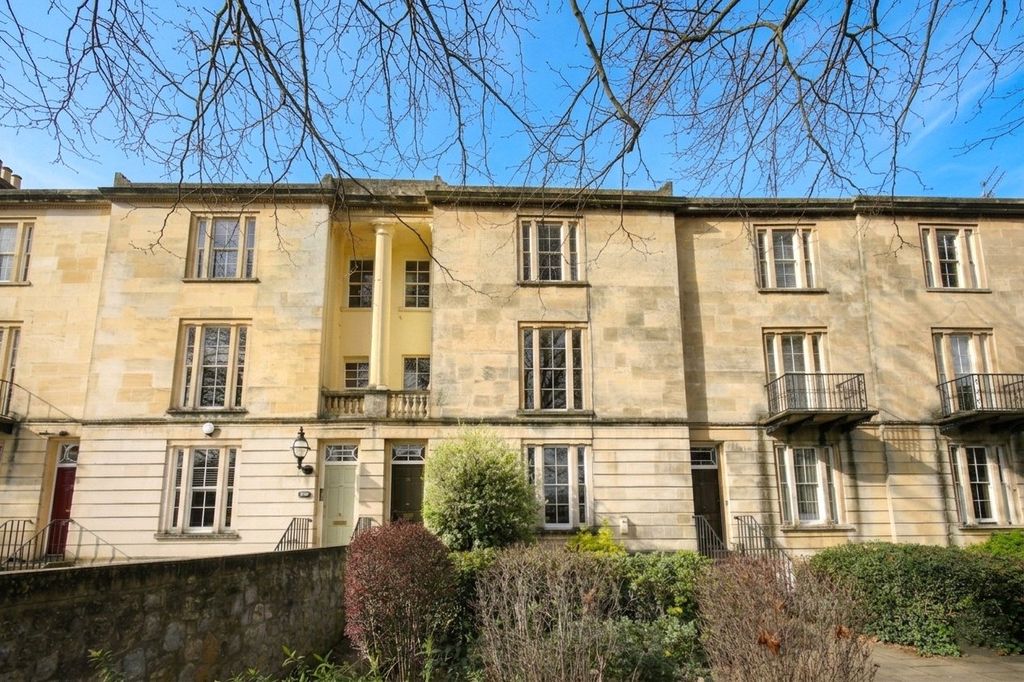 Property photo 1 of 7 Picture No. 10