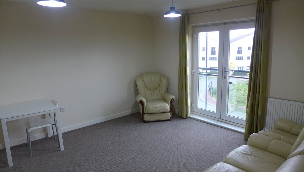 Property photo 3 of 6 Picture No. 06