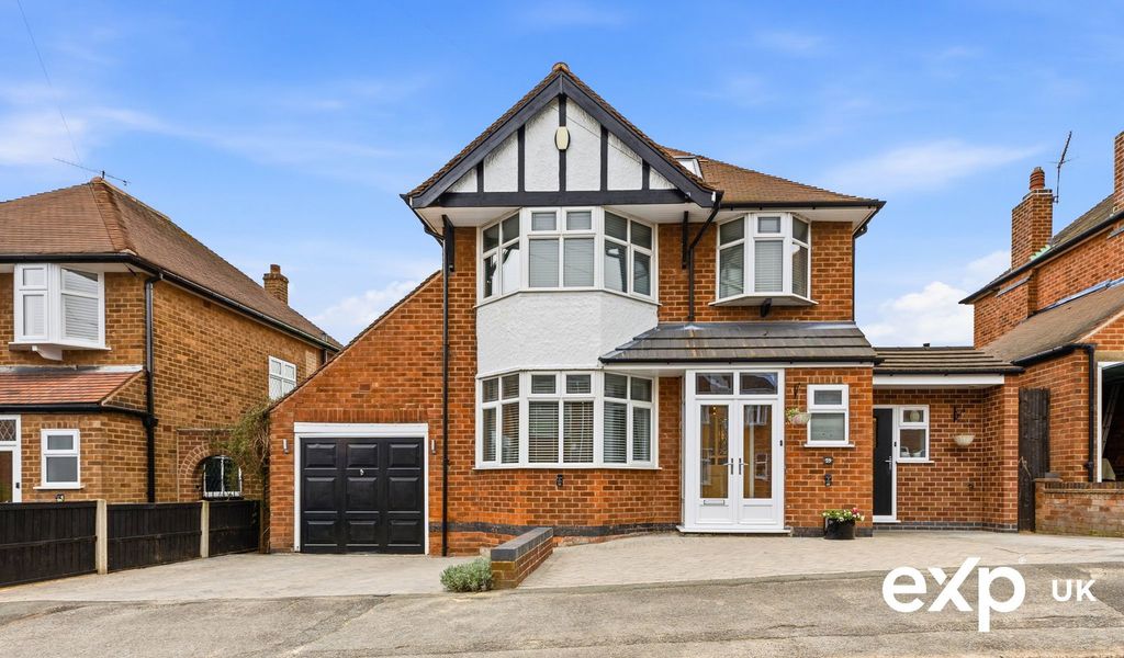 Property photo 1 of 34